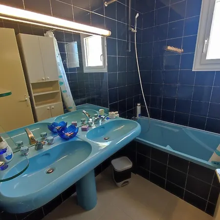 Cap D'agde F3 Belle Vue Port Avec Garage Piscine Climatisation Appartement