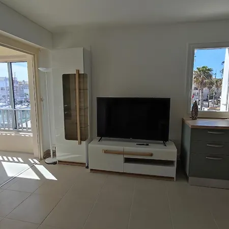 Appartement Cap D'agde F3 Belle Vue Port Avec Garage Piscine Climatisation