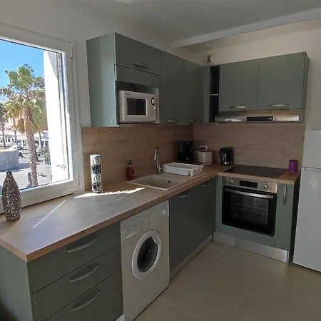 Cap D'agde F3 Belle Vue Port Avec Garage Piscine Climatisation Apartment